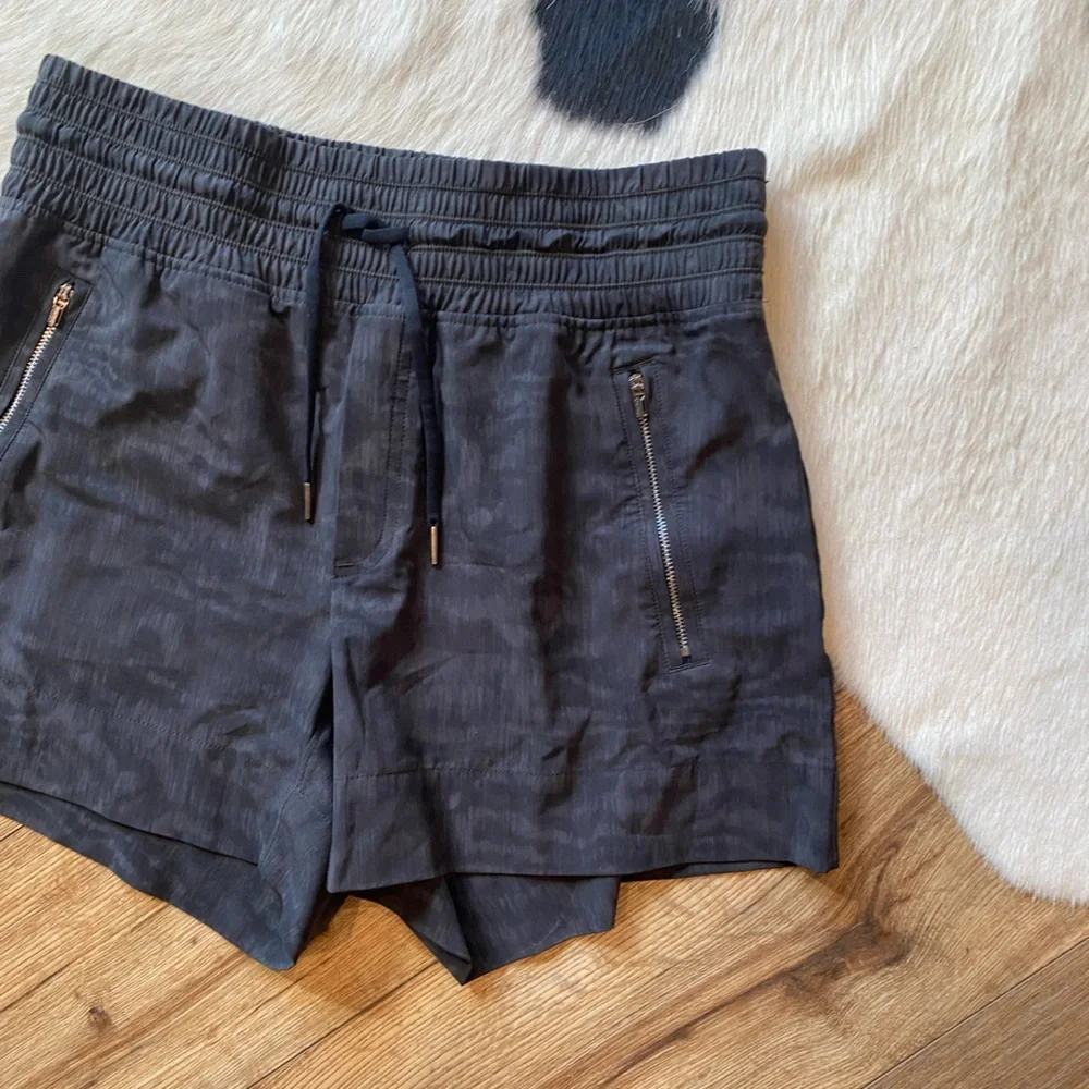 Athleta athletic green and black high waisted shorts - Picture 3 of 8